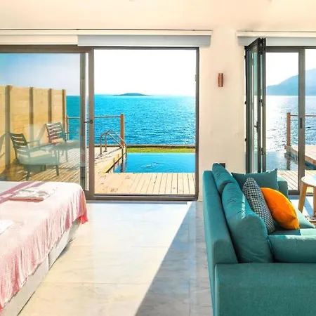 Mandalina Suites (Adults Only)